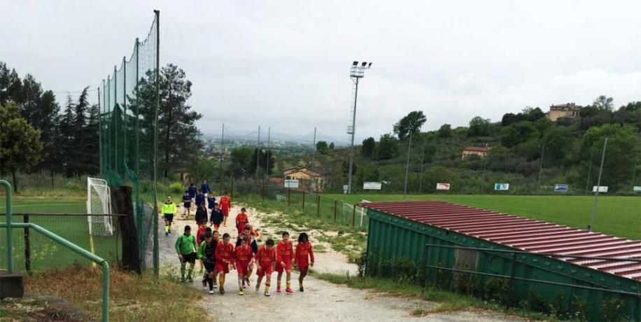 Impianto Ritiri sportivi campo calcio erba/sintetico 