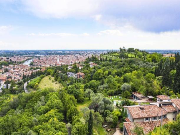 a Verona albergo con SPA, piscine coperte riscaldate, Suite e Appartamenti con vista sul centro storico di Verona