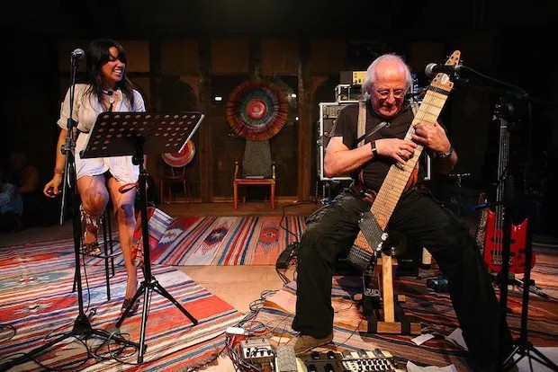 BOB CALLERO. A suon di basso, dagli Osage Tribe alla Stick Band”