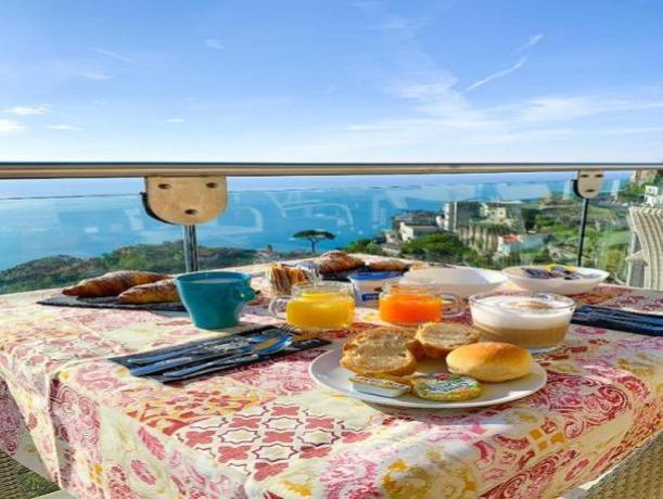 Prima Colazione in Terrazza Panoramica