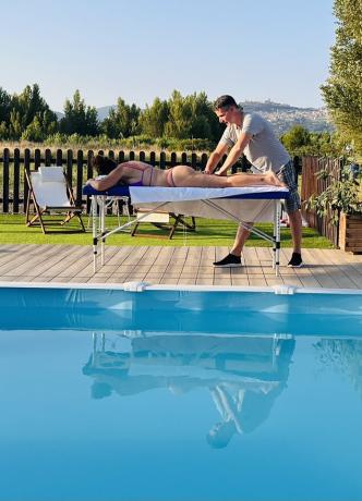 Piscina Esclusiva e riservata con vista Assisi