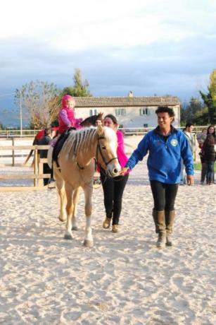 giri in pony per i bambini vicino assisi