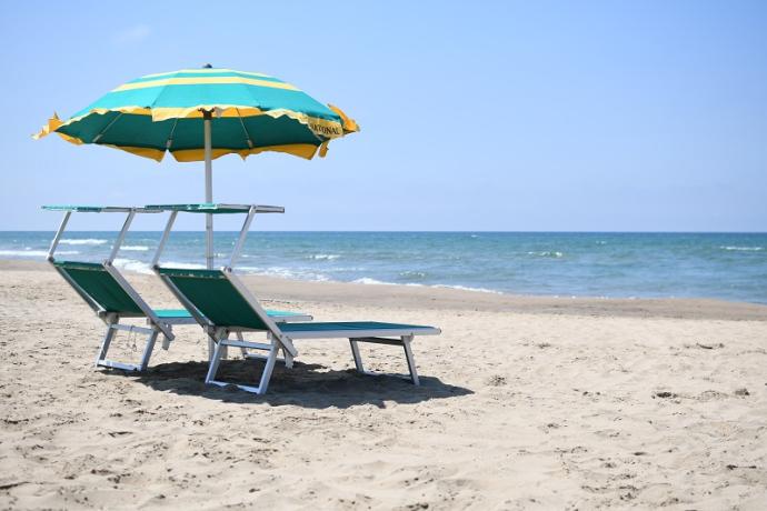 Hotel vista mare Spiaggia attrezzata con ombrellone 