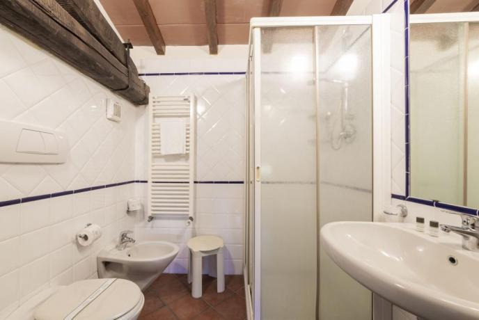 Suite Orchidea:Bagno con Doccia  