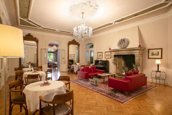 Ristorante interno hotel 