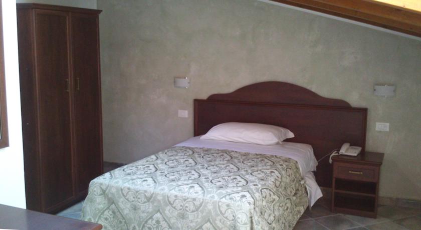 Camere e Ristorante Alba Adriatica vicino Mare