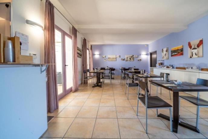 Sala colazioni Resort nella campagna salentina
