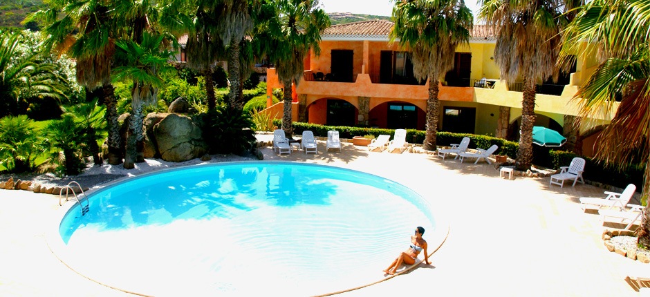 Piscina del Residence a Palau per famiglie 