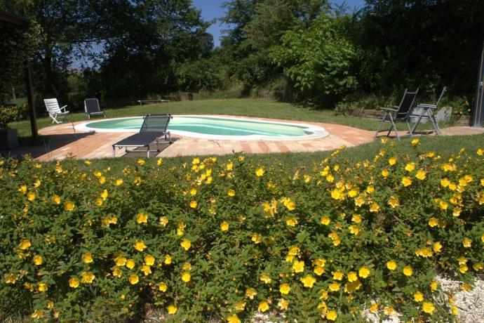 Veduta dalla piscina, Casa Vacanza Marche 