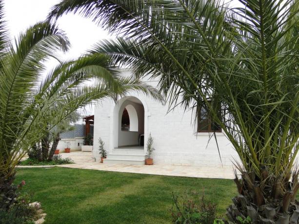 Appartamenti in B&B con ampio cortile in Puglia 