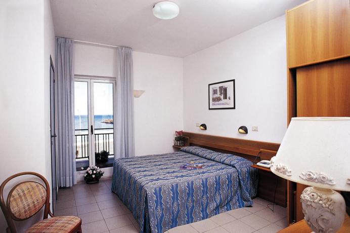 Camera con vista mare hotel a Rodi Garganico