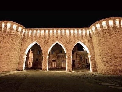 Dormire Vicino ai Monumenti a Porto San Giorgio