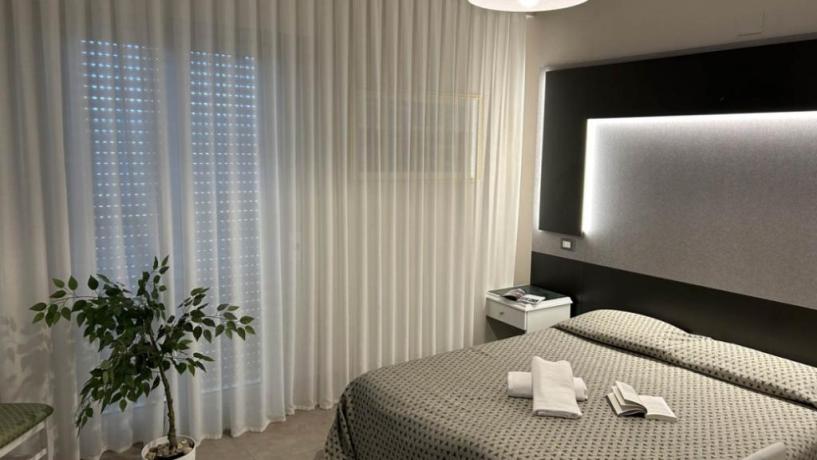 Camera Matrimoniale con bagno privato a Montesilvano 