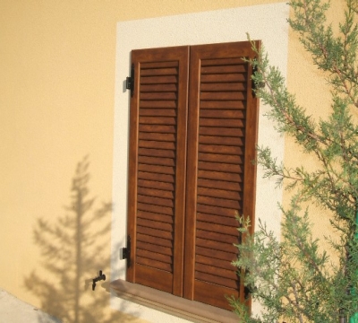 Infissi in alluminio effetto legno uberall
