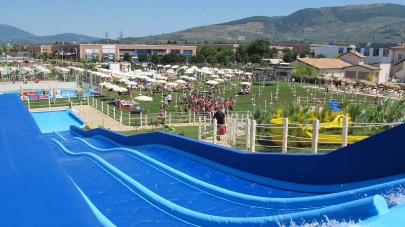 Pacchetti di AGOSTO in centro benessere con piscina per adulti e bambini, agriturismi convenzionati con Centro Benessere o SPA