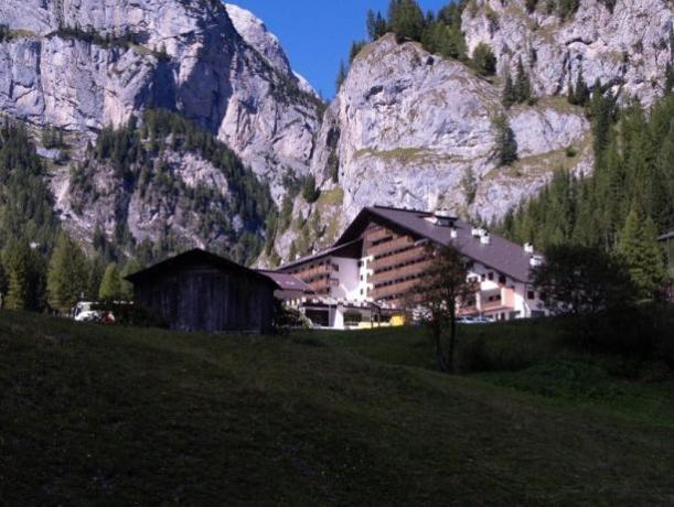 Hotel Marmolada con Ristorante e Centro Benessere 