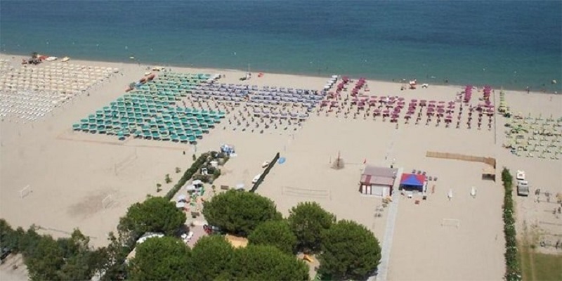 Villaggio con spiaggia privata con servizio navetta 