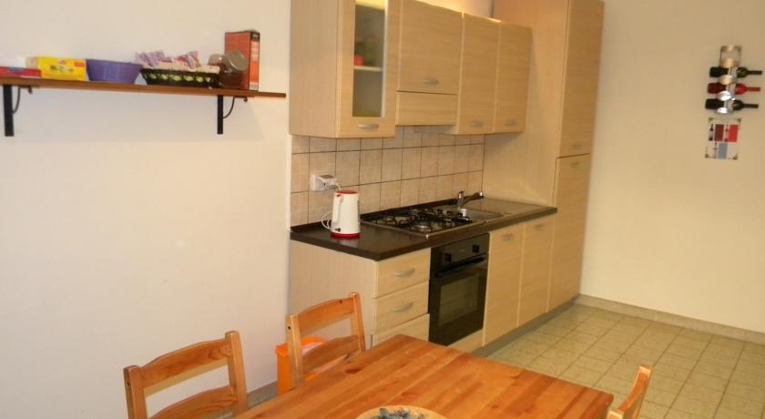 Cucina Attrezzata con Colazione Self-service