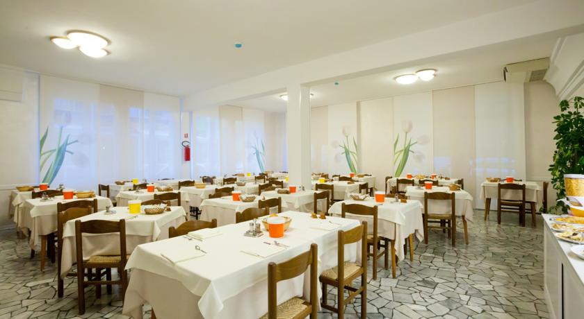 Hotel di recente ricostruzione vicino alla spiaggia