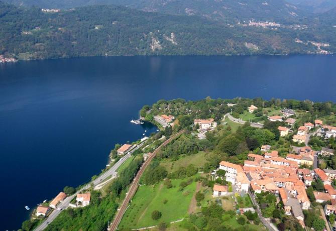 Vista panoramica dall'alto Lago d'Orta