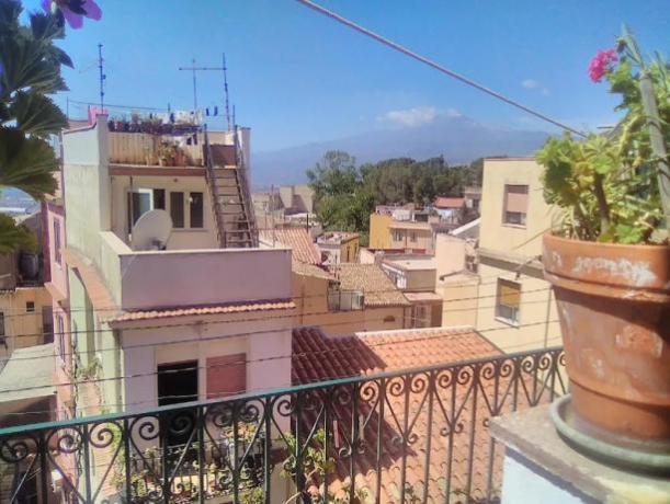 Grande terrazza panoramica in B&B a Taormina