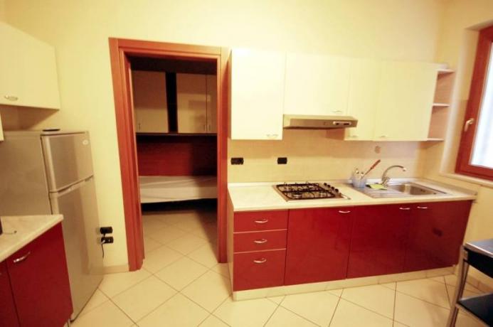 camera con cucina a 50m dal mare