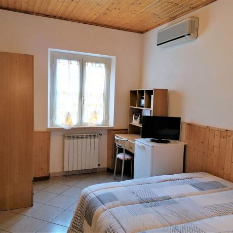 Camera economica con aria-condizionata tv a Manciano-Grosseto