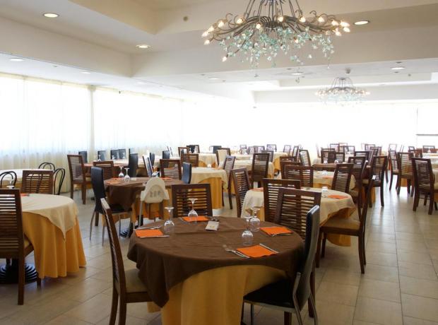 Hotel4stelle con sala ristorante climatizzata 