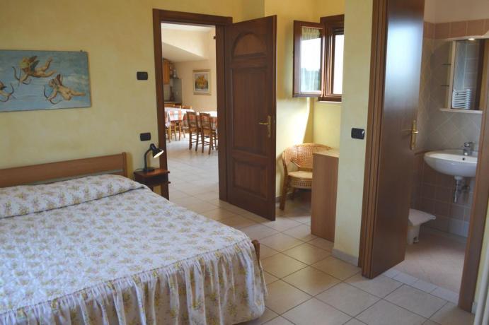 Camera con Bagno Privato nel B&B in Umbria 