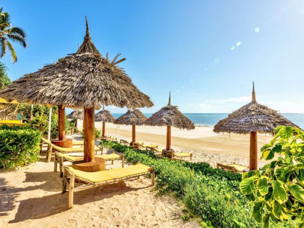 Offerta Vacanze Zanzibar:Spiaggia attrezzata di sabbia bianca