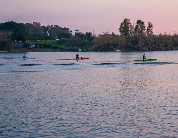 Albergo lago di Paola, ideale Birdwatching, Canoa, Vela