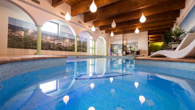 Centro Benessere con Vasca Idromassaggio Relais Umbria