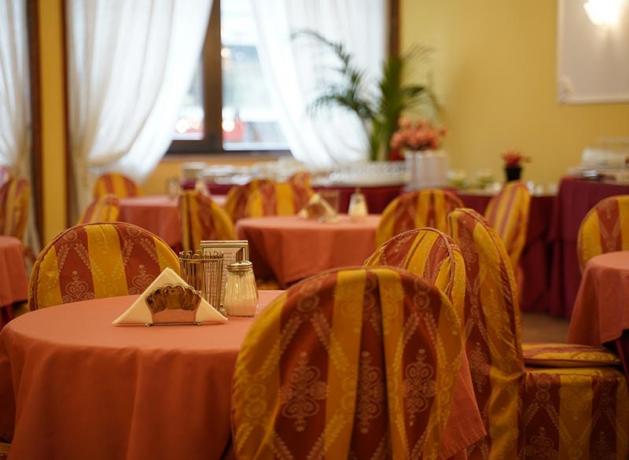 Hotel 4 stelle sala colazioni centro storico Arezzo
