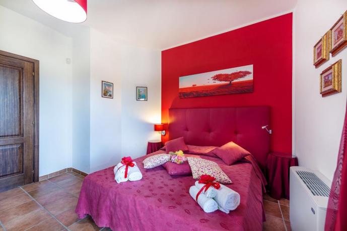 Camera matrimoniale con riscaldamento appartamento-vacanza Salerno