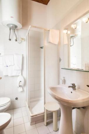 Bagno Privato con Doccia Vicino Palermo