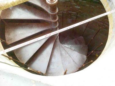 Gradini in ferro finitura ruggine