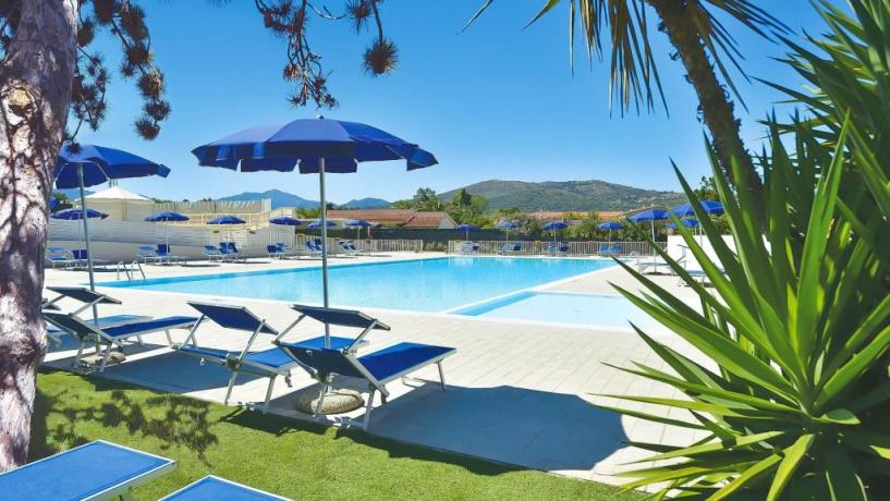 Piscina per adulti e bambini