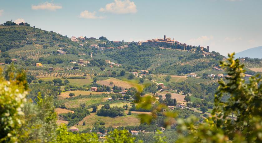Bellissima vista sulle colline Umbre