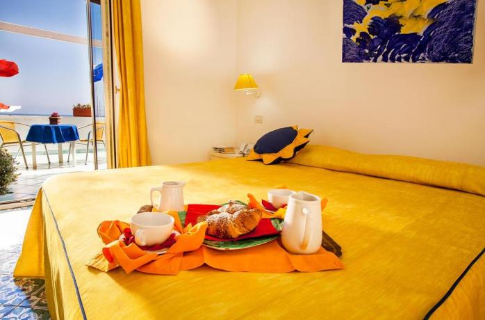 Romantico soggiorno Ischia Hotel fronte mare