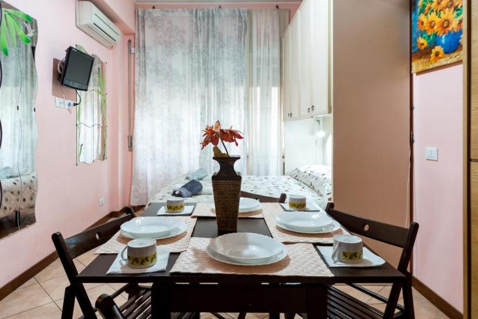 Appartamento con camera e area pranzo a Roma