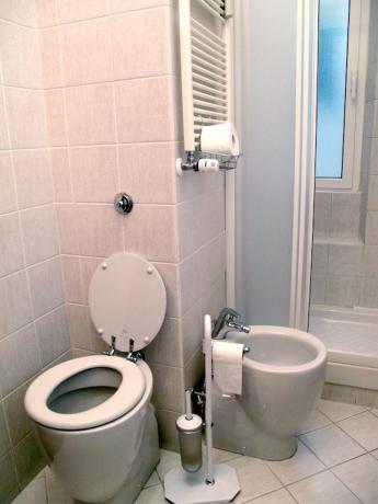 Bagno privato con servizi B&B nel Lazio