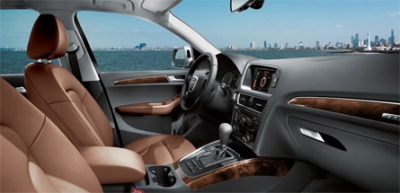 Mini Suv Audi Q5 interni in pelle