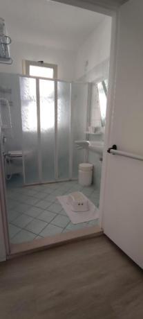 Camera doppia con bagno hotel 3 stelle