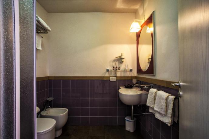 Bagno in camera matrimoniale Hotel Sicilia