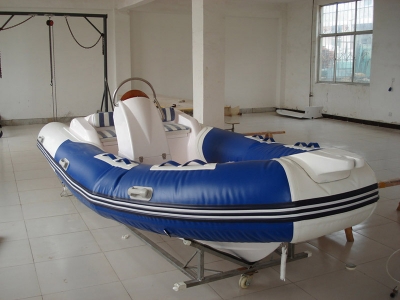 produzione GOMMONE 4,20 metri