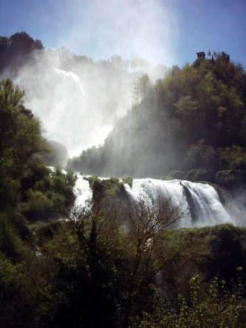 cascate delle marmore terni