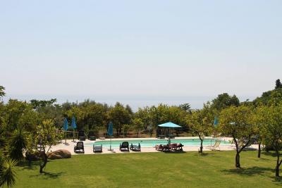 Agriturismo con piscina esterna
