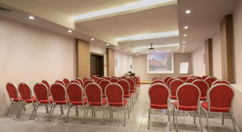 Sala Centro Congressi dell'Hotel Il Raffinato vicino Salerno 