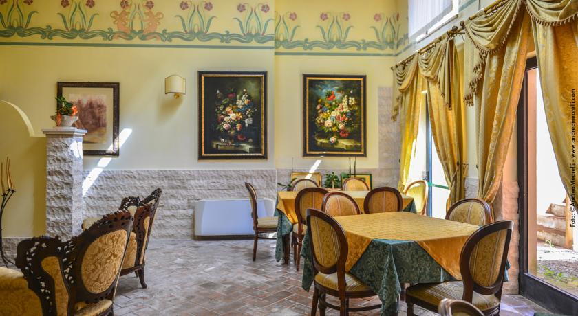 Sala Ristorante in Hotel vicino Terme di Saturnia 