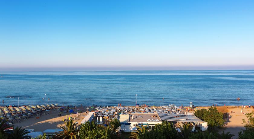 Hotel con stabilimento balneare convenzionato